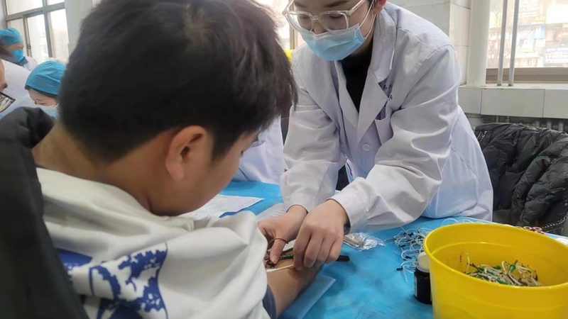 虽然预约体检有诸多优势，但直接去体检中心也有其独特的优点：